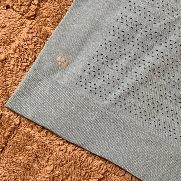 Like New Lululemon Breeze By Long Sleeve Running Athletic Top  Cascade Blue S 4 - Picture 6 of 8